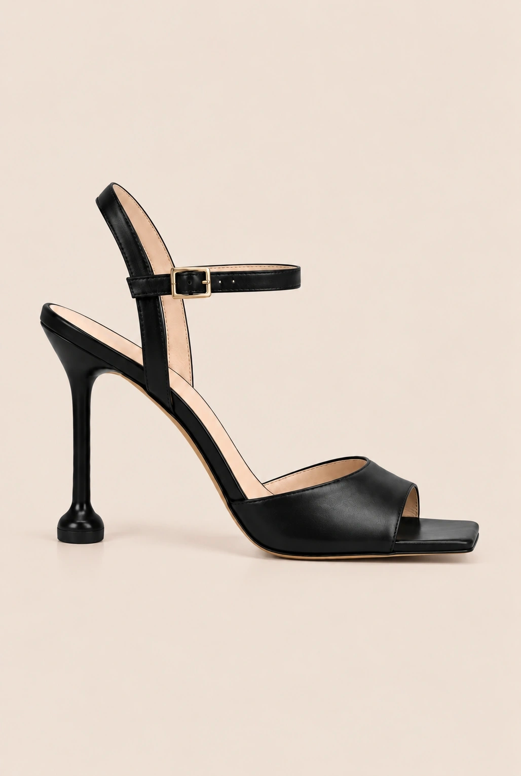 Checca – sandali neri con tacco sottile